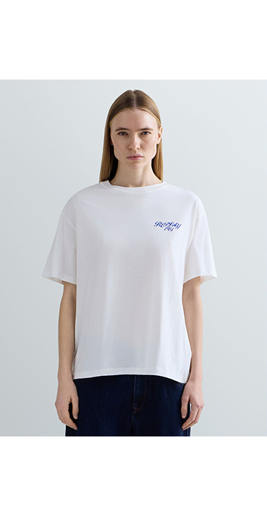 フラワープリントTシャツ